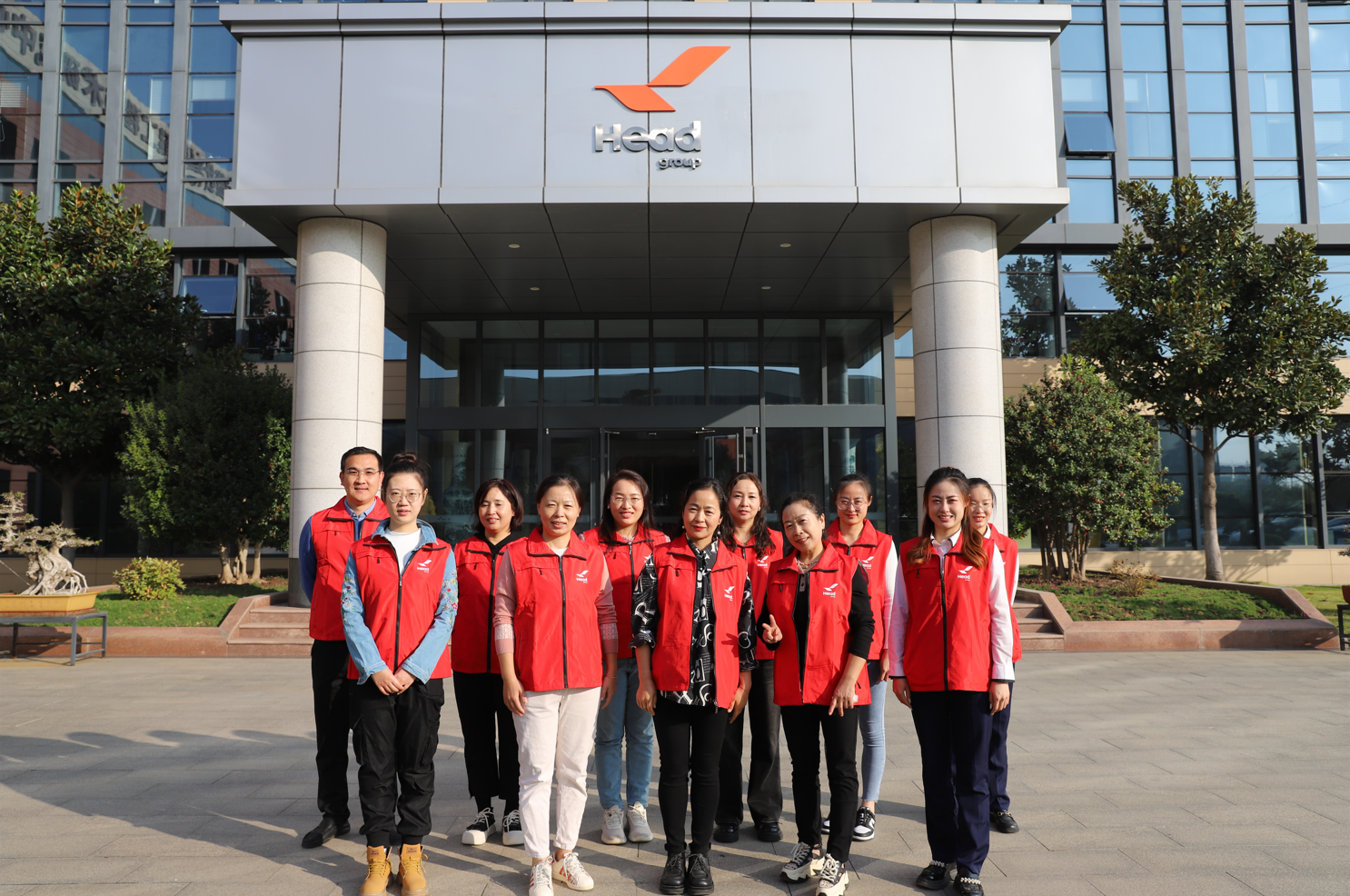 赫达集团开展志愿者重阳节敬老、爱老志愿服务活动